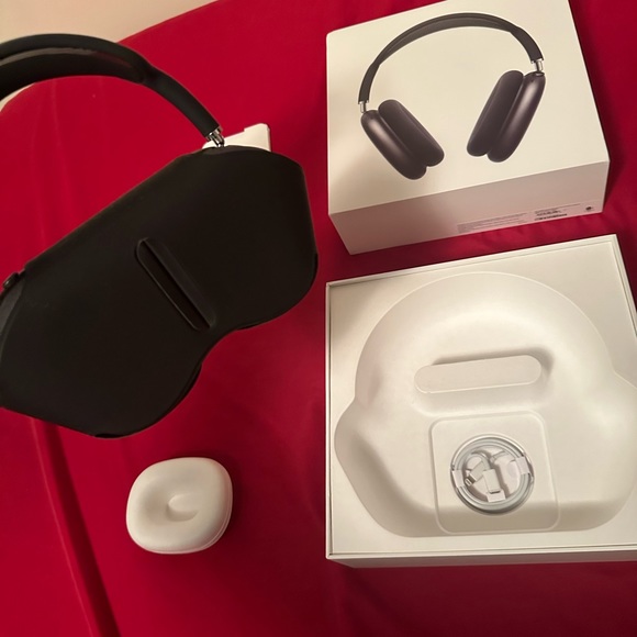 Apple AirPod max silver - Picture 3 of 5